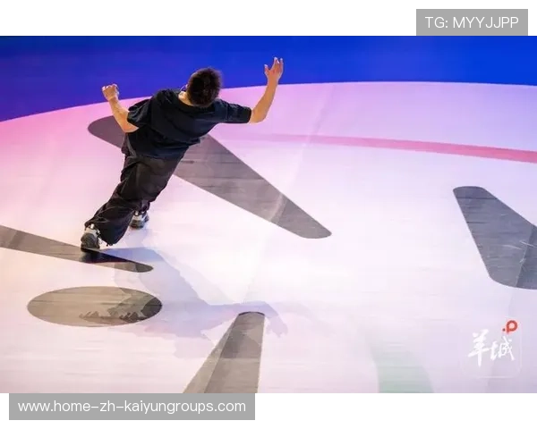 世界冠军赛前跳搞怪热身舞，赛场背后的精彩与欢乐